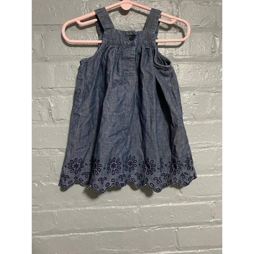 Baby clothes